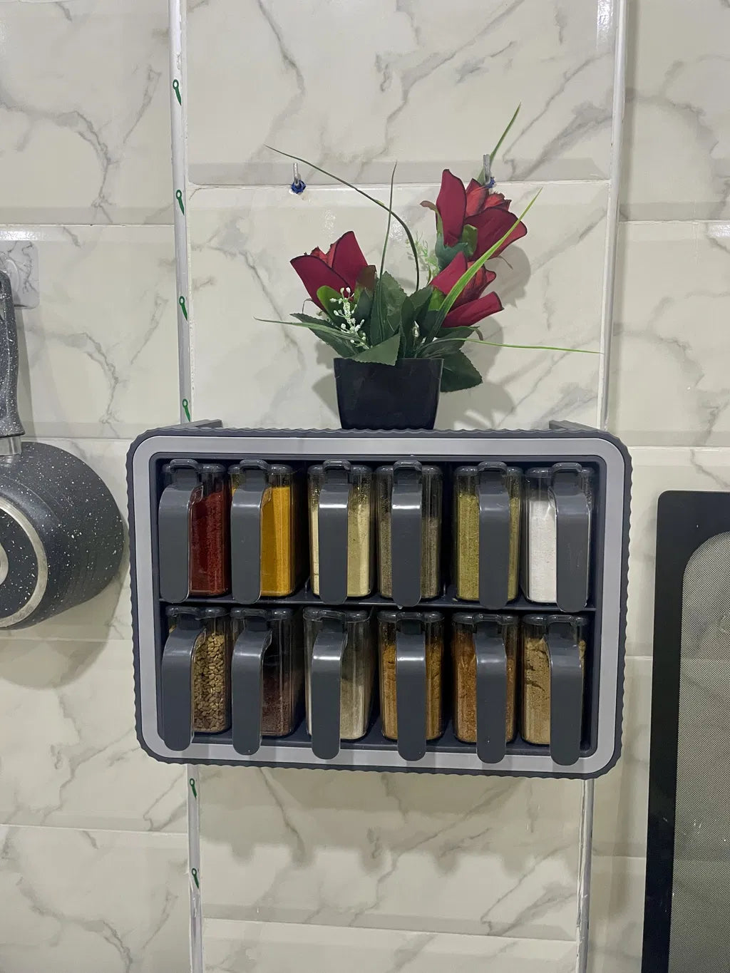 Set de 12 Pots à Épices avec Support & Cuillères Intégrées