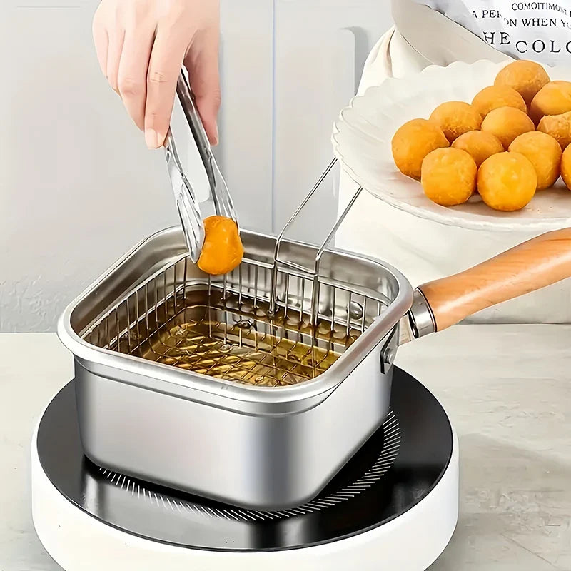 Panier à Friture avec Égouttoir – Compact & Pratique